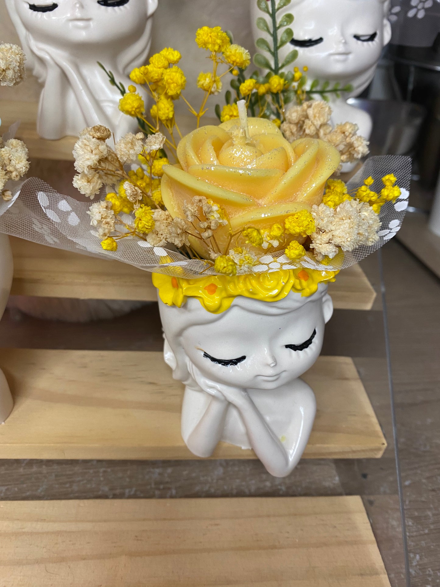Vase Fille Fleuri