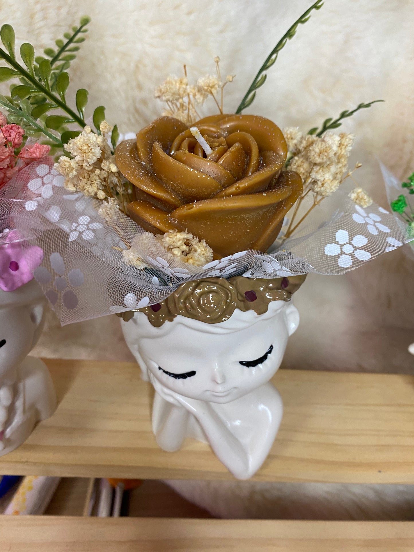 Vase Fille Fleuri